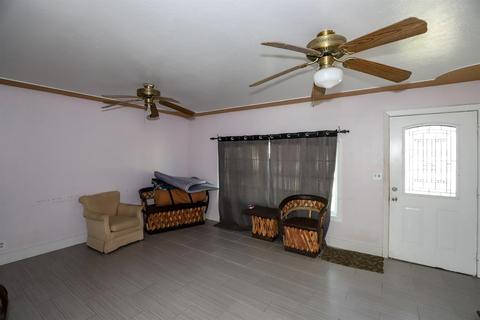 2334 S St, Merced, CA 95340 photo 4