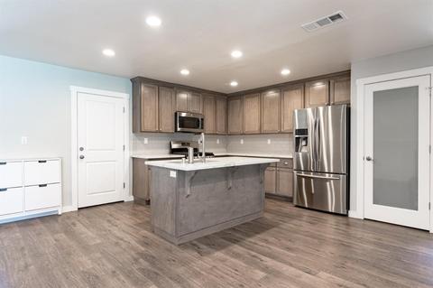 2430 E Marshall St, Turlock, CA 95380 photo 11