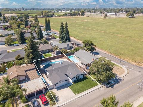 2430 E Marshall St, Turlock, CA 95380 photo 2