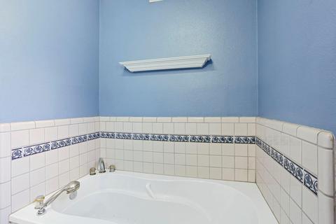 2306 S Ham Ln, Lodi, CA 95242 photo 13