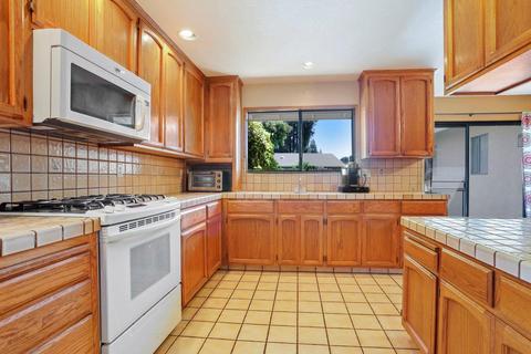2306 S Ham Ln, Lodi, CA 95242 photo 9