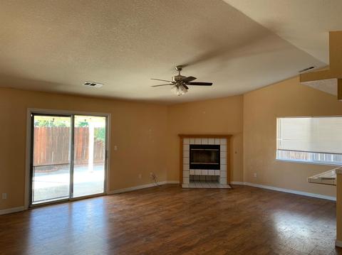 1397 E B St, Los Banos, CA 93635 photo 4