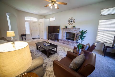 1751 Winchester Dr, Manteca, CA 95336 photo 4