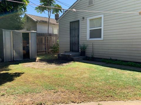 216 Flora St, Lodi, CA 95240 photo 3