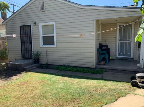 216 Flora St, Lodi, CA 95240 photo 9