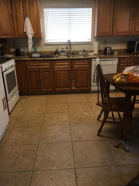 617 Wendy Ct, Modesto, CA 95356 photo 2