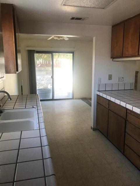 389 Elgin Ave, Lodi, CA 95240 photo 5