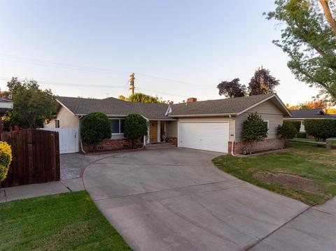 1101 Princess Ct, Modesto, CA 95350 photo 1