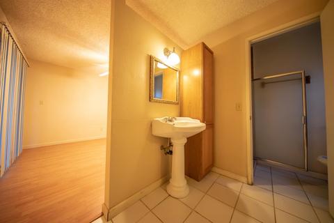 1412 Entrada Way, Modesto, CA 95355 photo 8