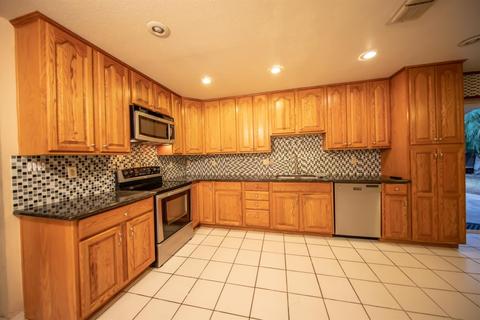 1412 Entrada Way, Modesto, CA 95355 photo 6