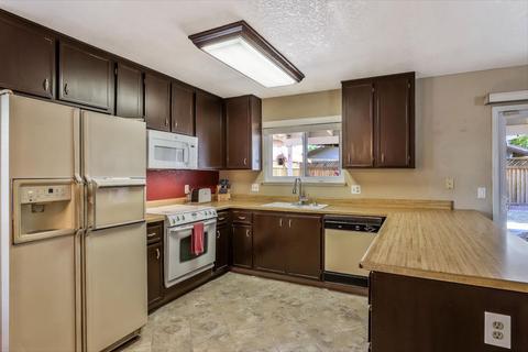 1329 Kelley Dr, Manteca, CA 95336 photo 17
