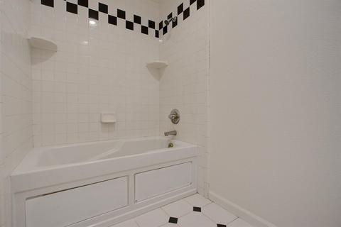 7500 Sloop Ct, Citrus Heights, CA 95621 photo 4