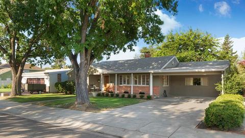 141 S Corinth, Lodi, CA 95242 photo 2