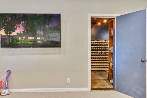 141 S Corinth, Lodi, CA 95242 photo 13