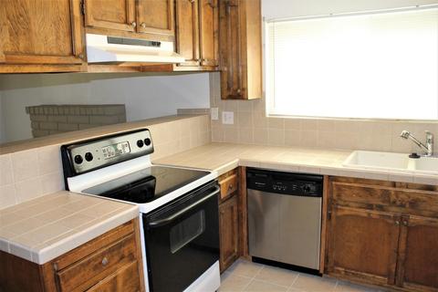 1216 W Union Ave, Modesto, CA 95356 photo 5