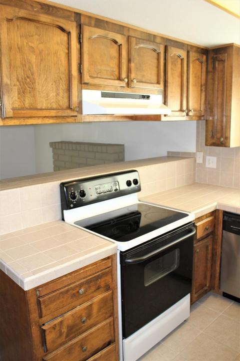 1216 W Union Ave, Modesto, CA 95356 photo 6