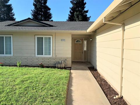 1216 W Union Ave, Modesto, CA 95356 photo 2