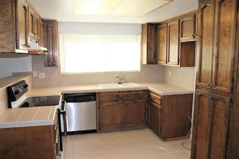 1216 W Union Ave, Modesto, CA 95356 photo 4