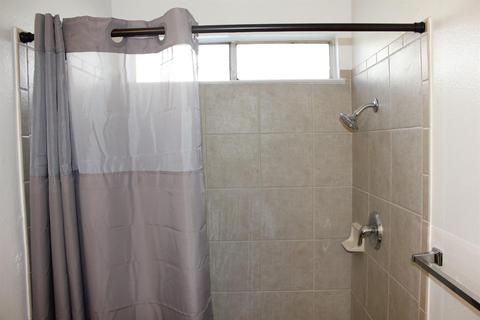1216 W Union Ave, Modesto, CA 95356 photo 12