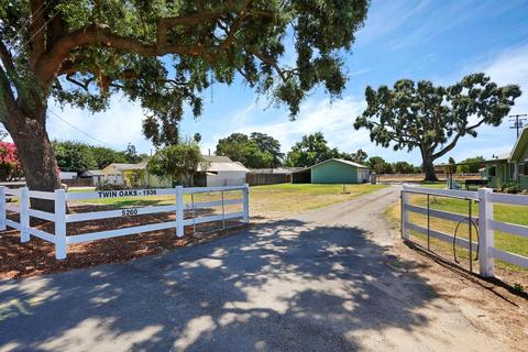 5260 E Hogan Ln, Lodi, CA 95240 photo 4