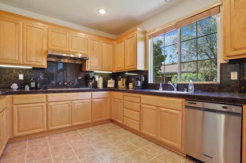 65 Belize Ct, Tracy, CA 95377 photo 5