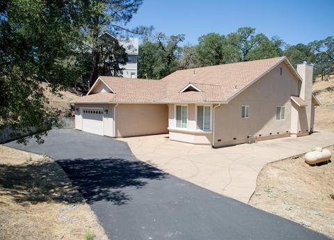 4239 Edgewater Ct, Copperopolis, CA 95228 photo 2