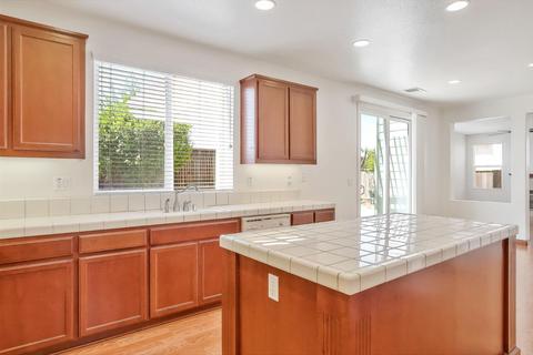 2950 Compton Pl, Tracy, CA 95377 photo 11
