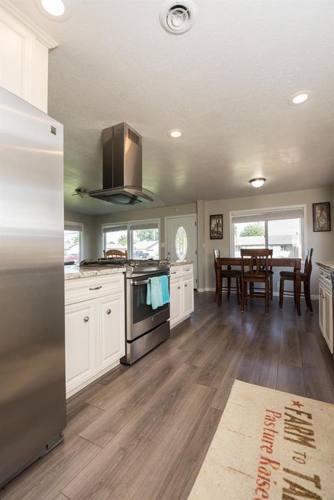 605 Brighton Ave, Modesto, CA 95355 photo 11
