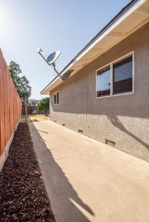 605 Brighton Ave, Modesto, CA 95355 photo 24