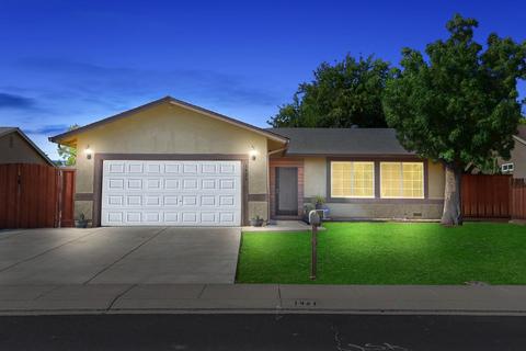 1921 Mcpeak Ct, Tracy, CA 95376 photo 2