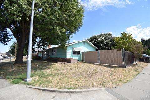 906 W Marion St, Manteca, CA 95337 photo 2