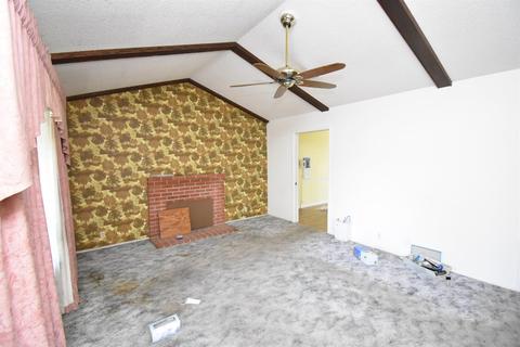 906 W Marion St, Manteca, CA 95337 photo 4