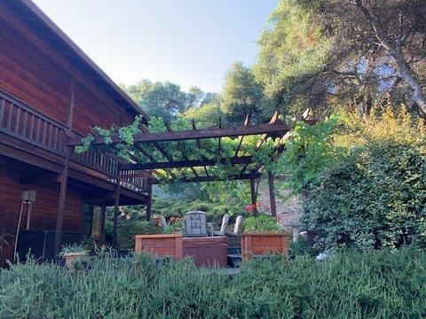2061 Oak Leaf Ct, Placerville, CA 95667 photo 2