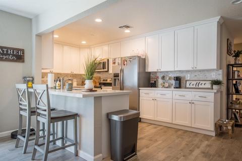 732 Dixie Ln, Ripon, CA 95366 photo 3
