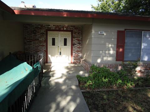 3217 Bella Way, Modesto, CA 95350 photo 4