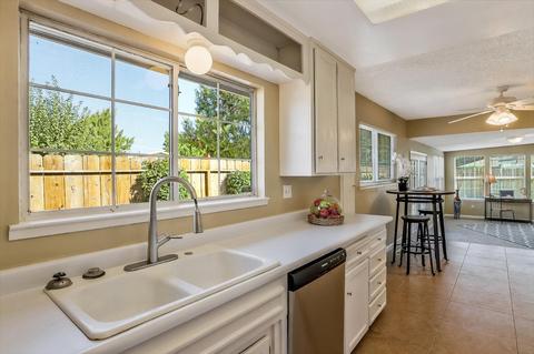 2816 Windsor Ln, Modesto, CA 95350 photo 20