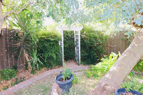1712 W Vine, Lodi, CA 95242 photo 13