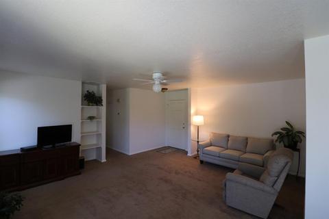 324 Palomar Dr, Lodi, CA 95242 photo 6
