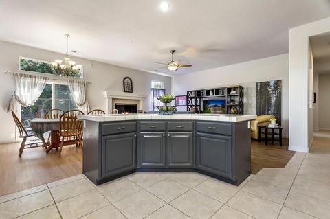 2658 Paradise Dr, Lodi, CA 95242 photo 12