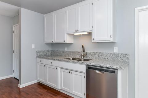 2912 E Orangeburg Ave, Modesto, CA 95355 photo 8