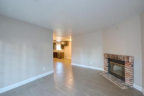 304 Hatfield Ct, Patterson, CA 95363 photo 10