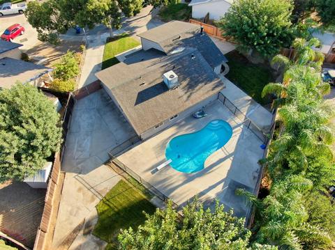304 Hatfield Ct, Patterson, CA 95363 photo 2