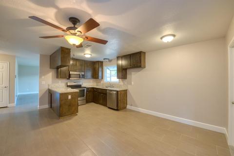 304 Hatfield Ct, Patterson, CA 95363 photo 8