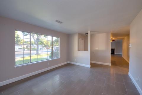 304 Hatfield Ct, Patterson, CA 95363 photo 4
