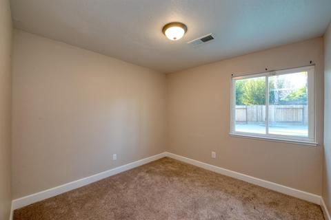 304 Hatfield Ct, Patterson, CA 95363 photo 15