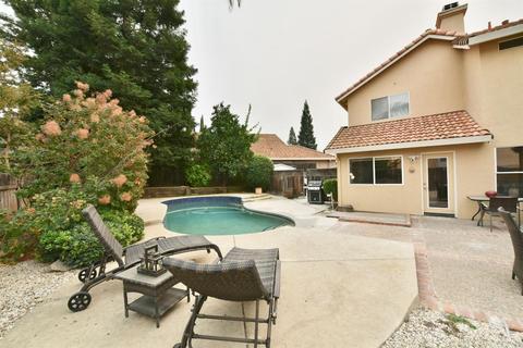 3719 Aurora Loop, Rocklin, CA 95677 photo 2
