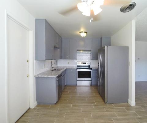 300 E Granger Ave, Modesto, CA 95350 photo 4