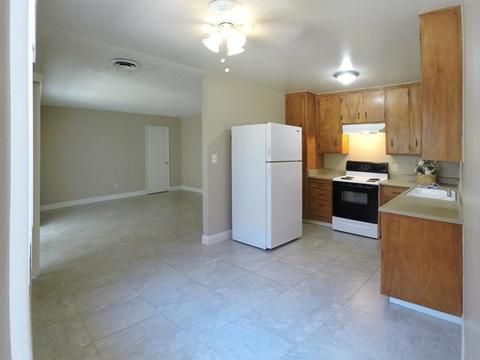 300 E Granger Ave, Modesto, CA 95350 photo 11