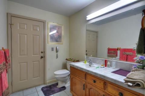 2140 N Berkeley Ave, Turlock, CA 95382 photo 20