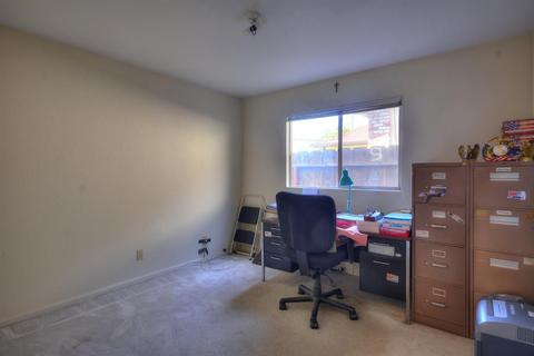 2140 N Berkeley Ave, Turlock, CA 95382 photo 16